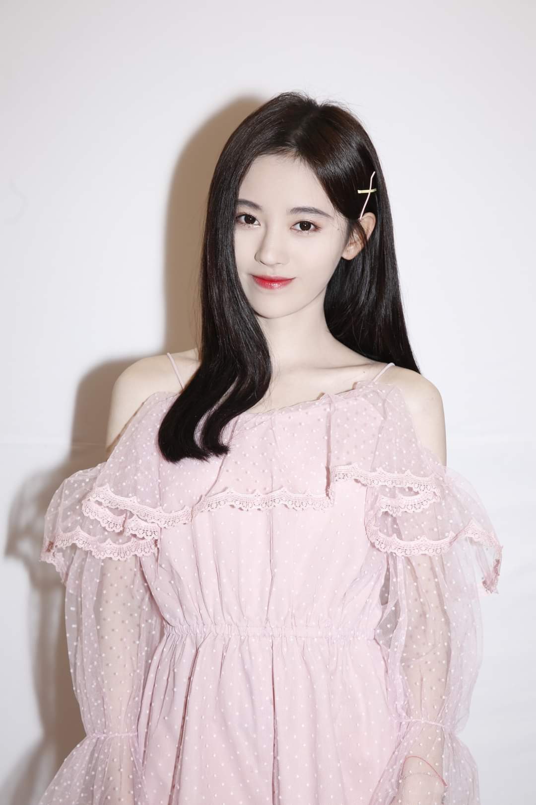 Bộ sưu tập avatar Cúc Tịnh Y Ngọc Dung với khuôn mặt xinh đẹp By <a href=