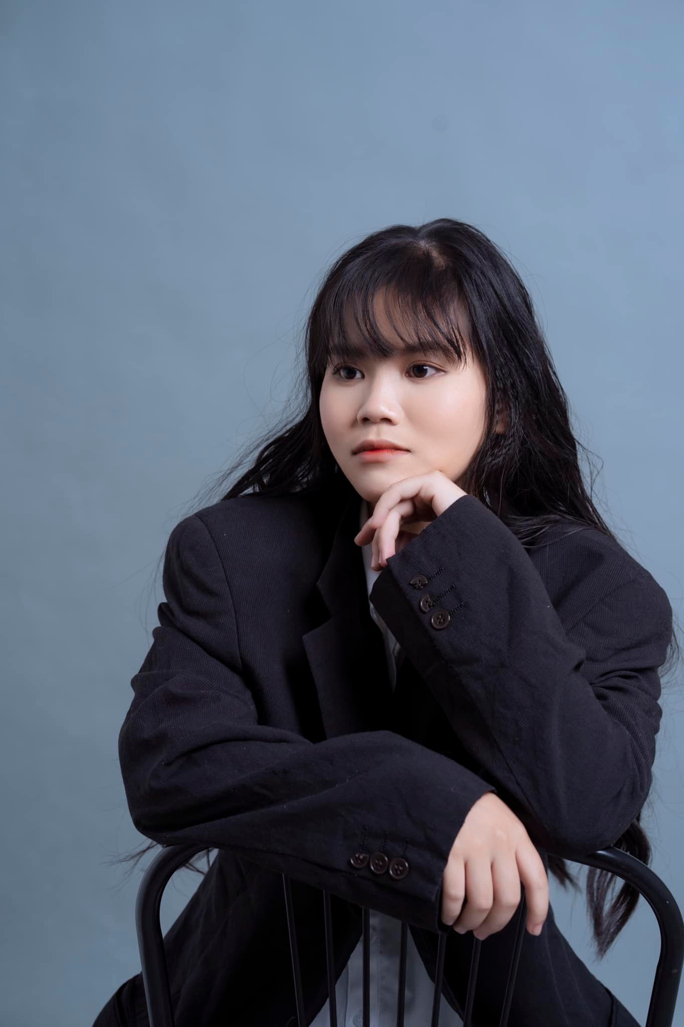 Hình nền dễ thương cho bé gái có khuôn mặt xinh đẹp By <a href=