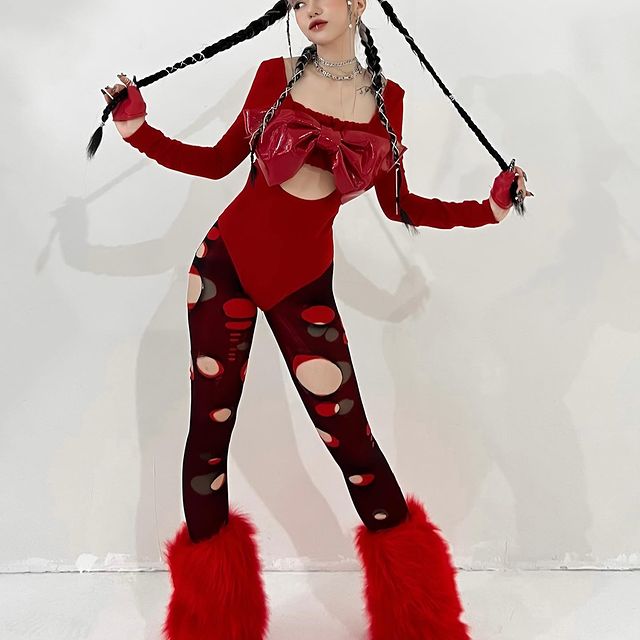 Hình nền Ciin cực kỳ gợi cảm và được hàng nghìn người yêu thích.