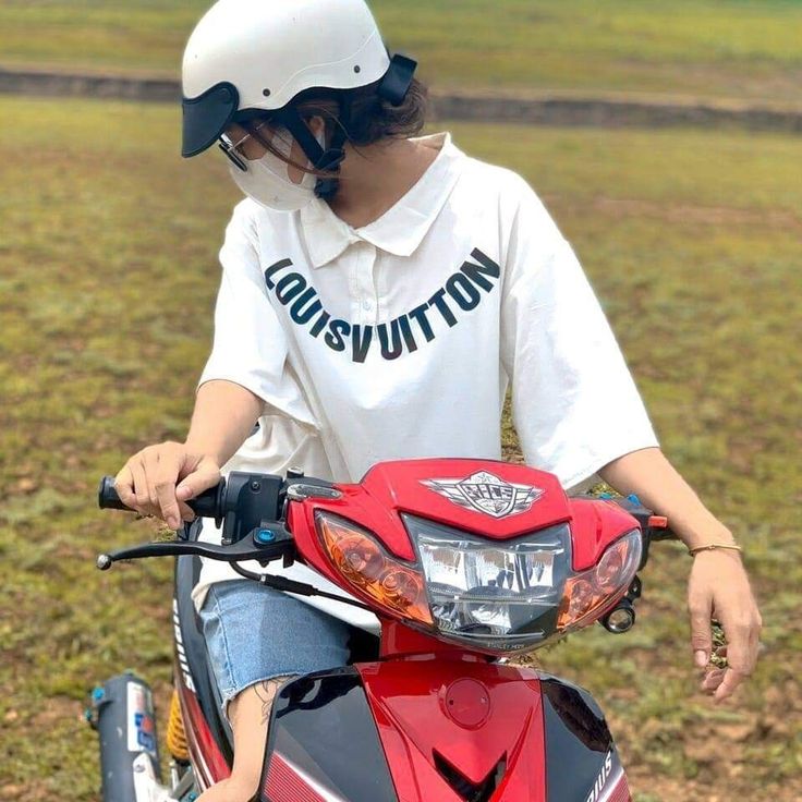 Ảnh xinh gái siêu dễ thương cầm hạt me