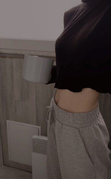 Hình ảnh dáng đẹp eo thon khiến bao ảnh xao xuyến