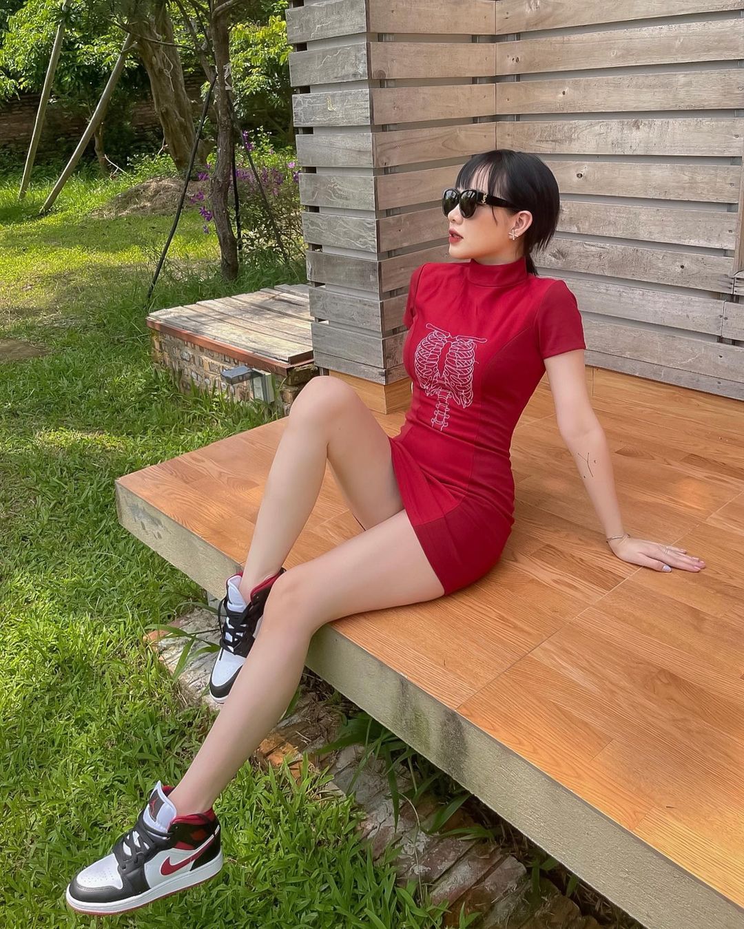 Chụp ảnh Phương Linh với gương mặt xinh đẹp <a href=