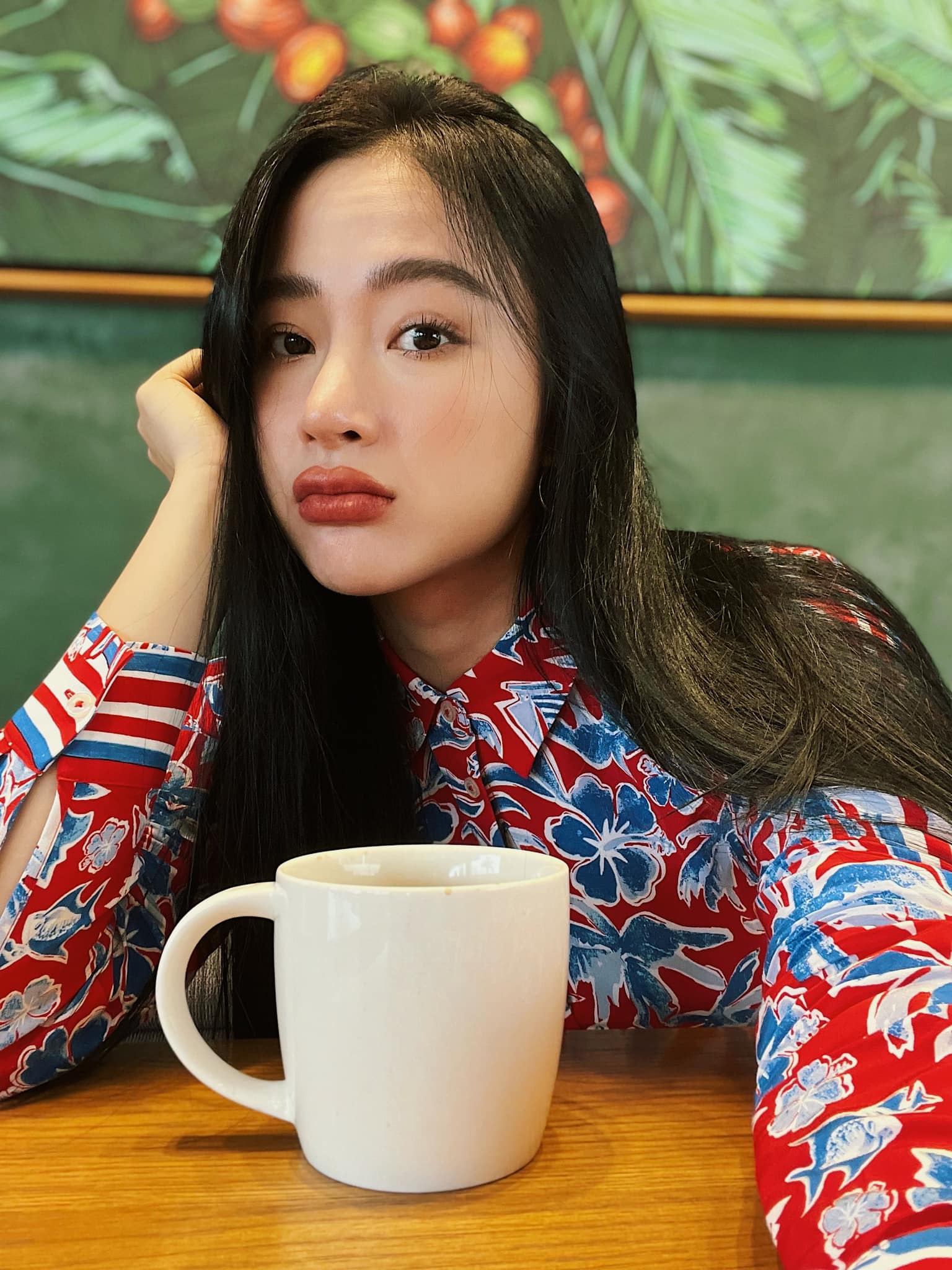 Những bức ảnh đẹp nhất của Angela Phương Trinh đẹp vô cùng và có gì đó đáng yêu.