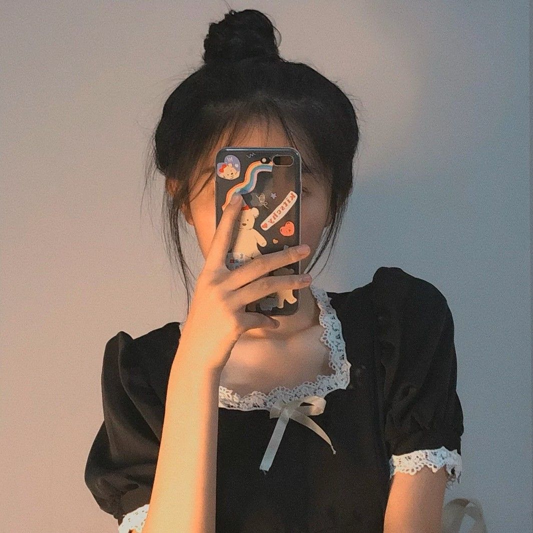 Ảnh gái 2k10 che mặt cực đáng yêu