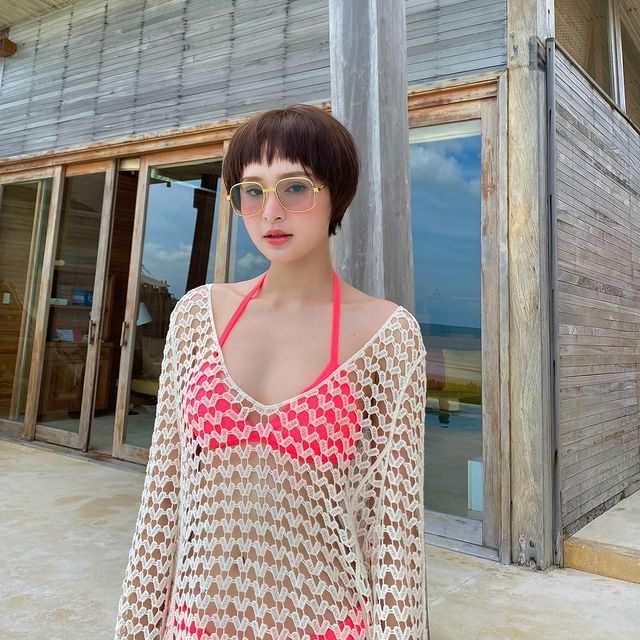 Bức ảnh Hiền Hồ diện bikini với gương mặt xinh đẹp <a href=